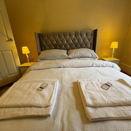 Appartamento Entire 1Bed Stratford Westfield Londra Esterno foto