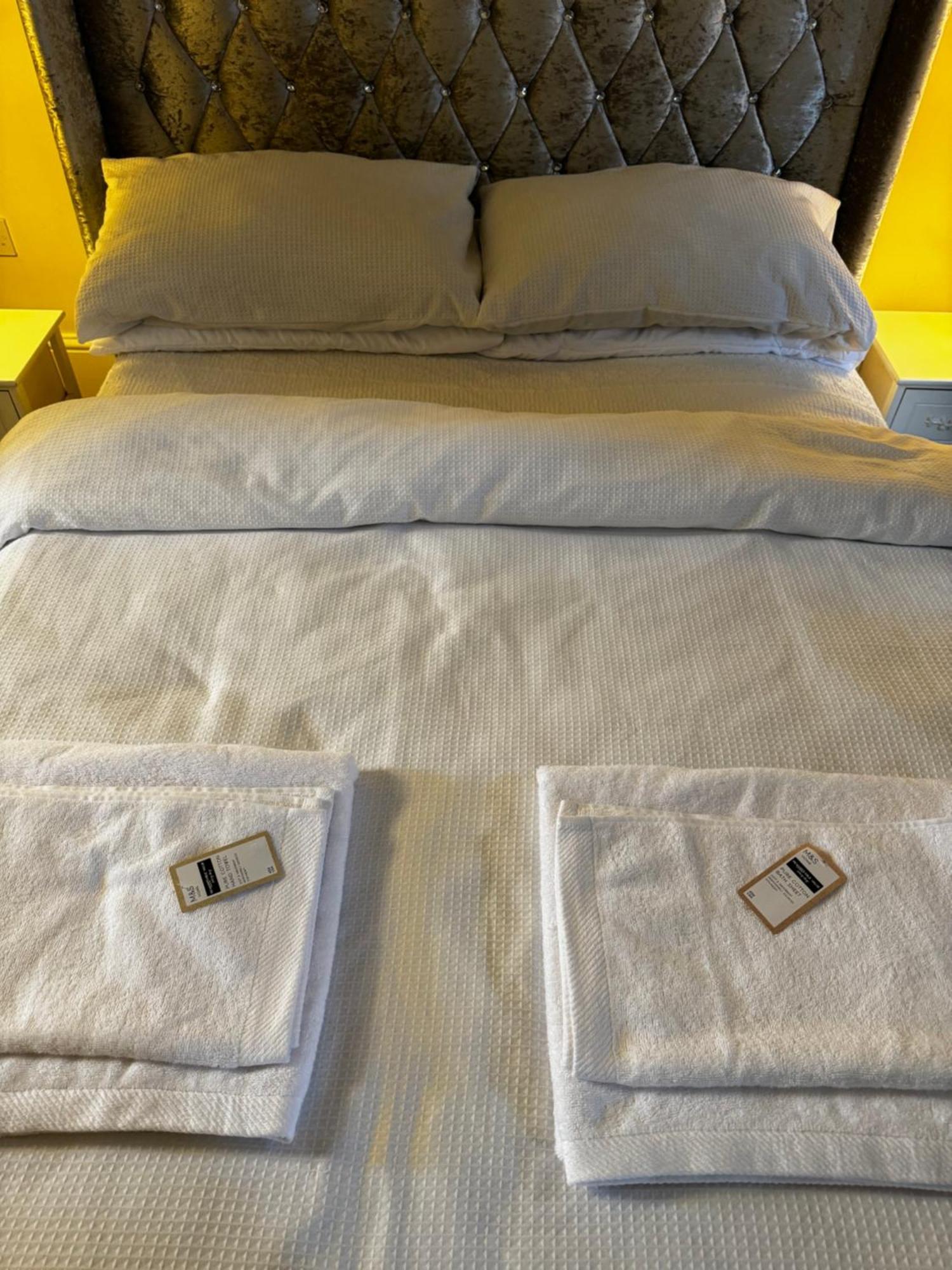 Appartamento Entire 1Bed Stratford Westfield Londra Esterno foto